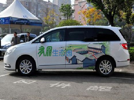 巴马户外车贴喷绘如何保持效果?